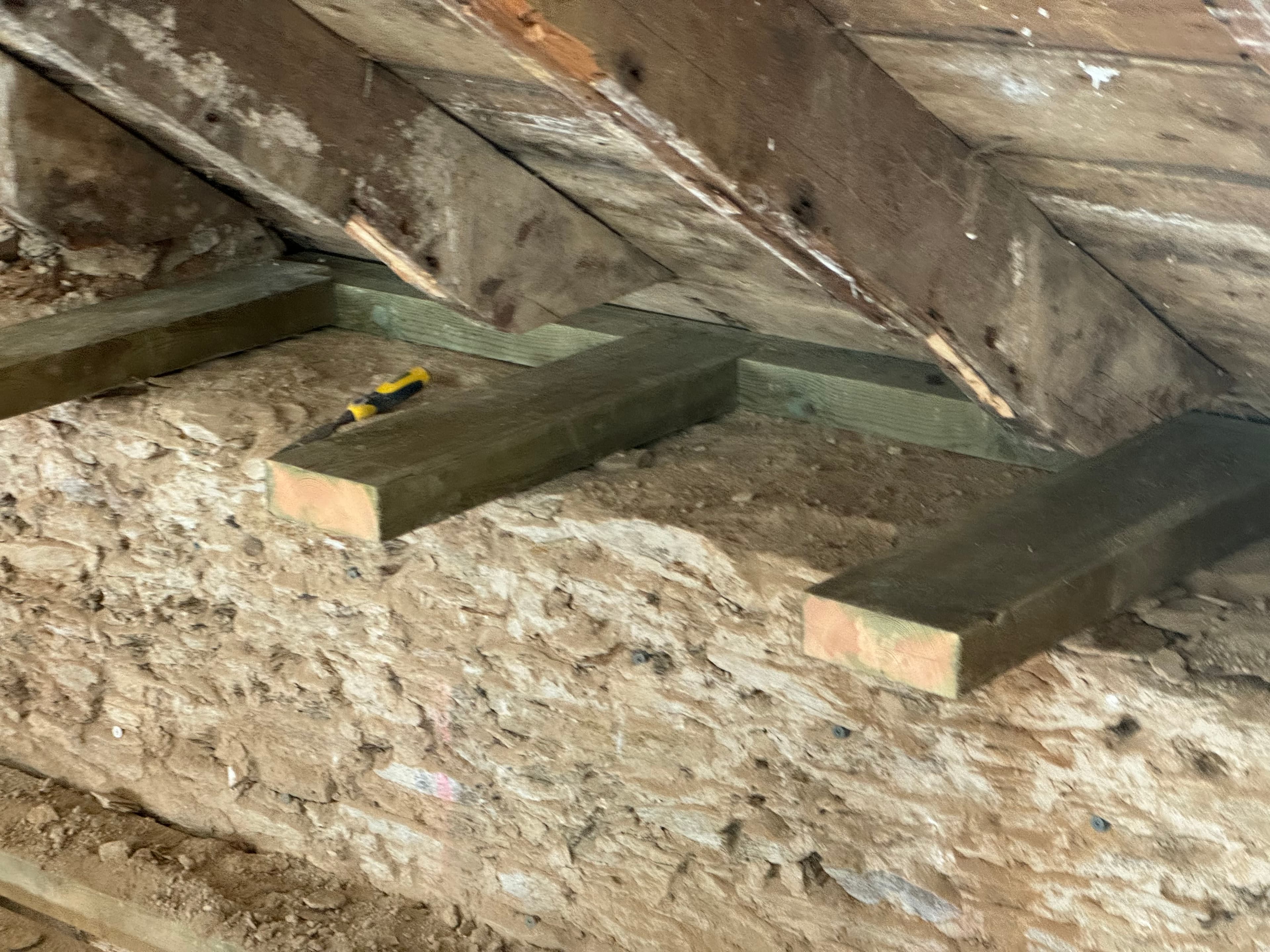 Reprise sur-mesure des bois de charpente